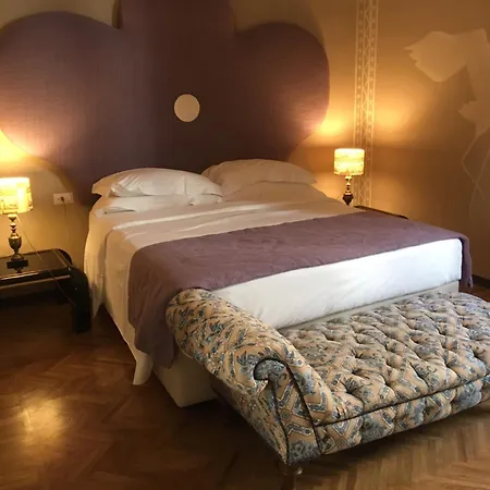 Porcellino Gallery Art Boutique Bb Bed & Breakfast