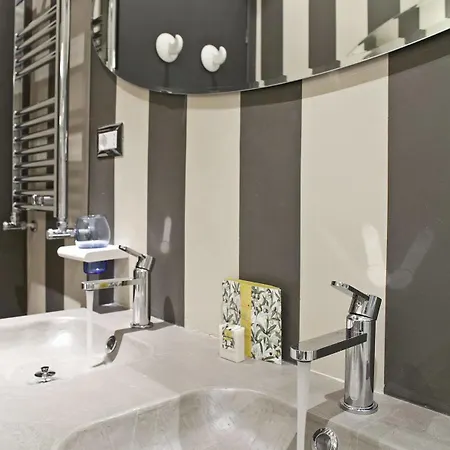 Porcellino Gallery Art Boutique Bb Bed & Breakfast 3*